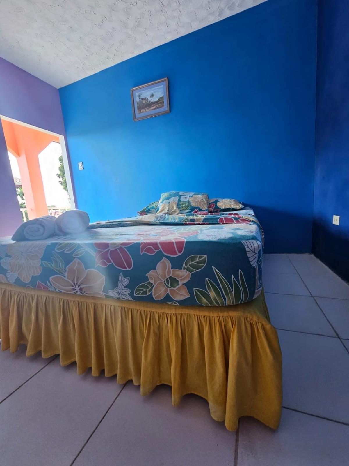 Fish Tobago Guesthouse Or Joy And Brandon Guesthouse Buccoo Стая снимка