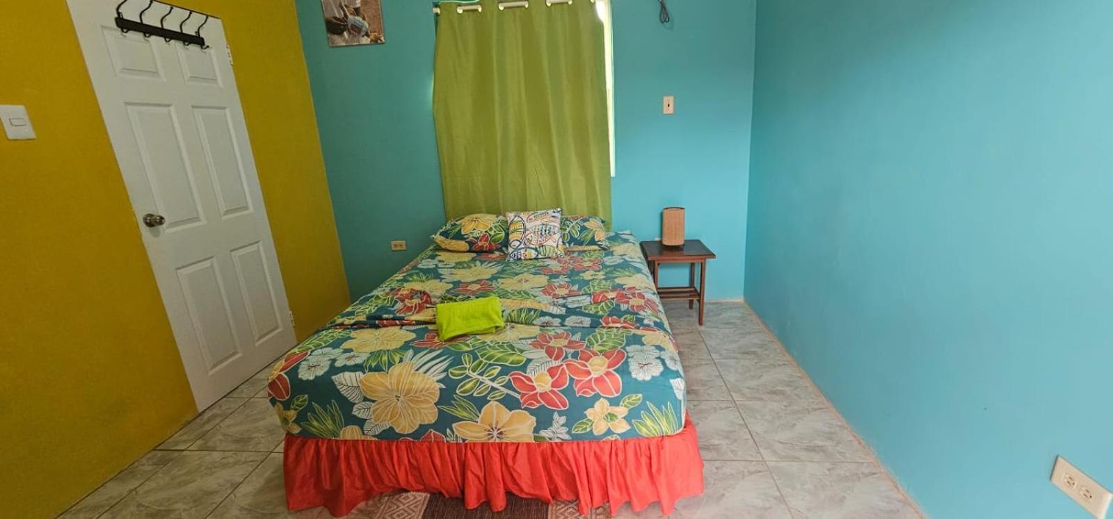 Fish Tobago Guesthouse Or Joy And Brandon Guesthouse Buccoo Стая снимка