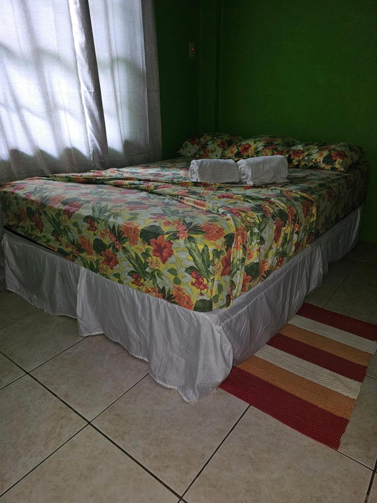 Fish Tobago Guesthouse Or Joy And Brandon Guesthouse Buccoo Стая снимка